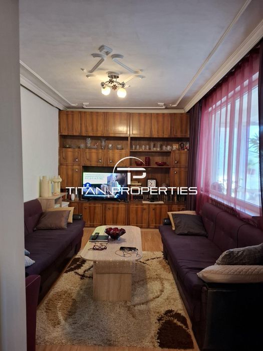 Многостаен апартамент в кв. Кючук Париж