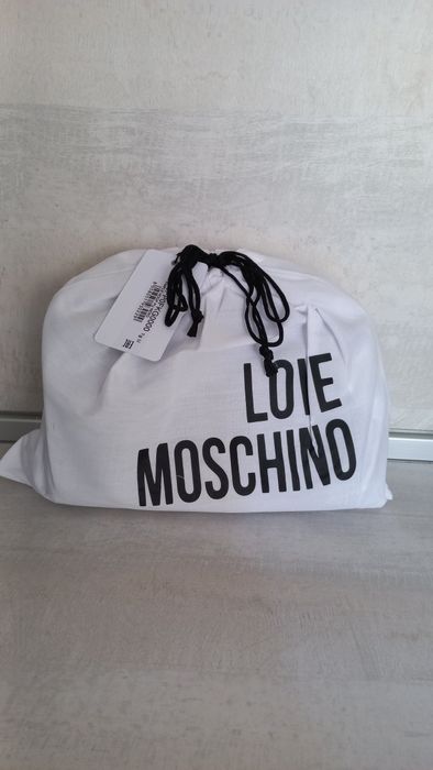 Love Moschino нова оригинална дамска чанта