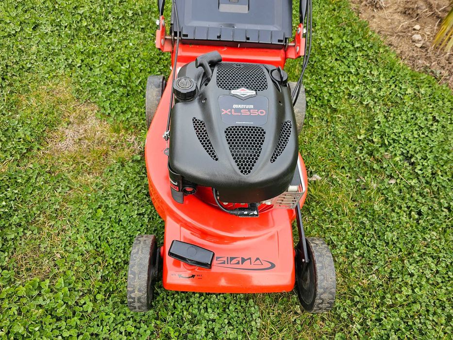 СамоХодна Моторна Косачка Briggs&Stratton, КАТО НОВА.