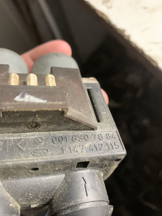 Pompa recirculare apa Mercedes E-Class W210 2.2 CDI 0018307884