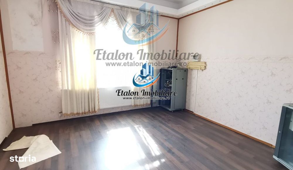Pensiune/ Camin de batrani - Restaurant 8000 mp aproape de Tg.Neamt -