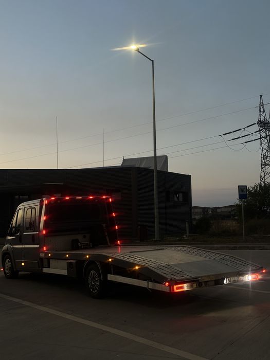 Ofer servicii non-stop de tractari auto
