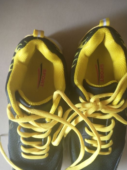Adidași  M 37 ,foarte ușori