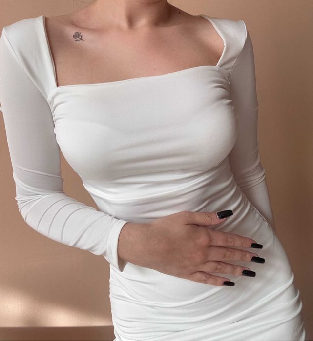 Рокля с Дълги Ръкави – Идеална за Дискотека и Нощни Излизания