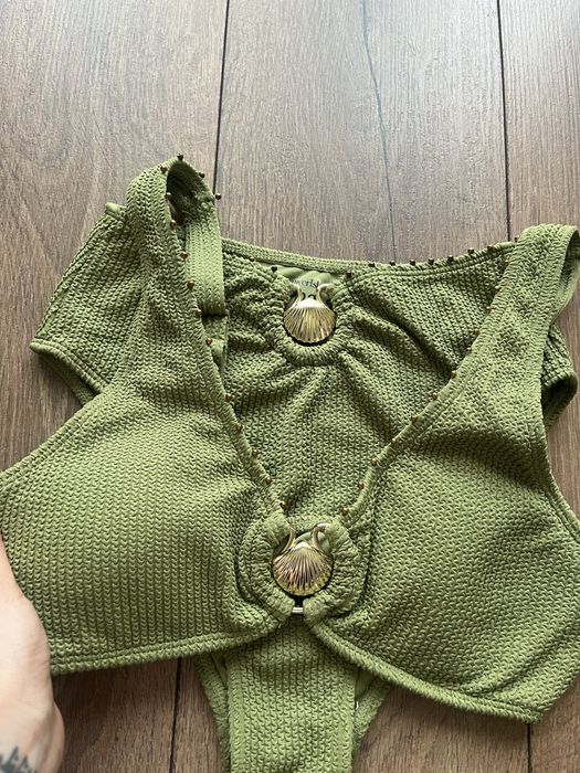 Бански River Island