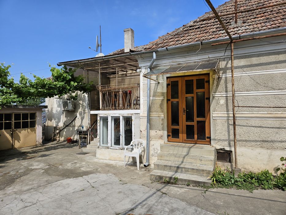 Proprietate deosebită cu 2 case – Comuna Păuliș