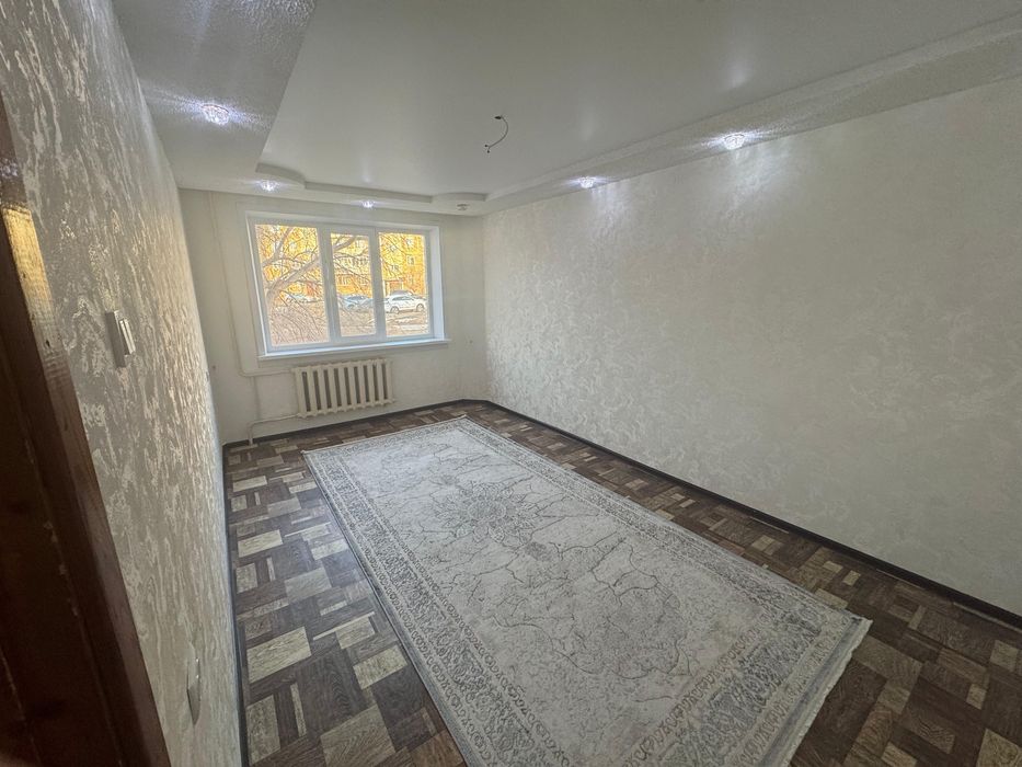 Продам трехкомнатную квартиру по адресу 7 79