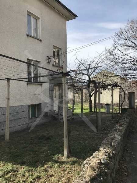 Продава се Къща в Хисаря - 354 кв.м за 551 €/кв.м - Снимка #2