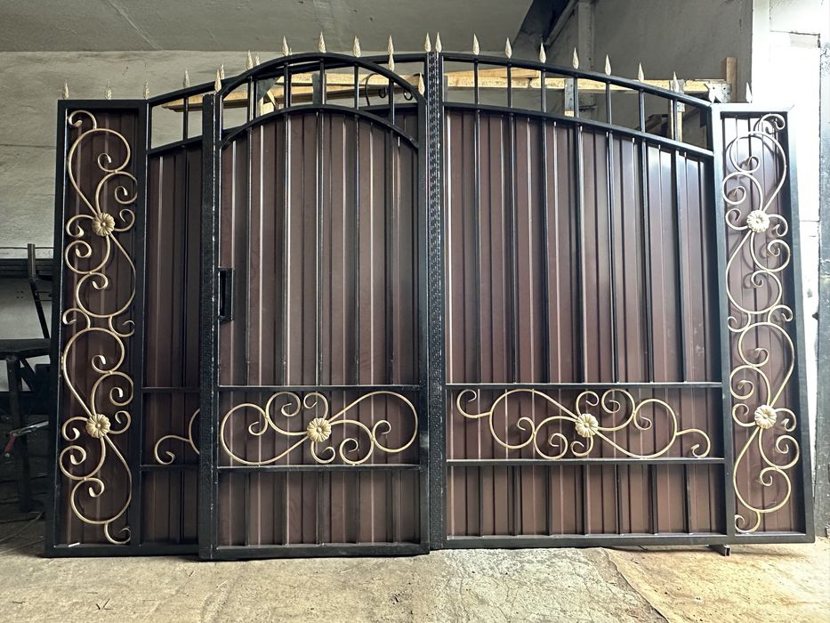 Иготовление распашных ворот