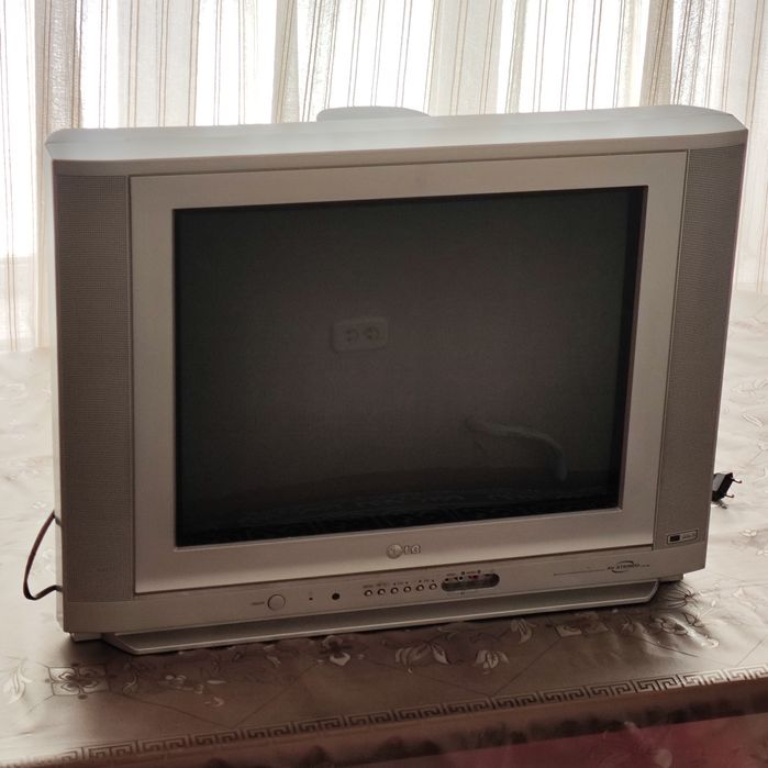 Продаётся телевизор LG