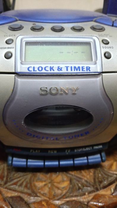 Radio casetofon cu CD Sony