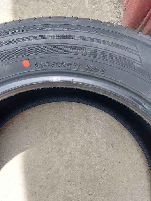 Anvelope Yokohama BluEarth XT AE61  235/60R18 103H