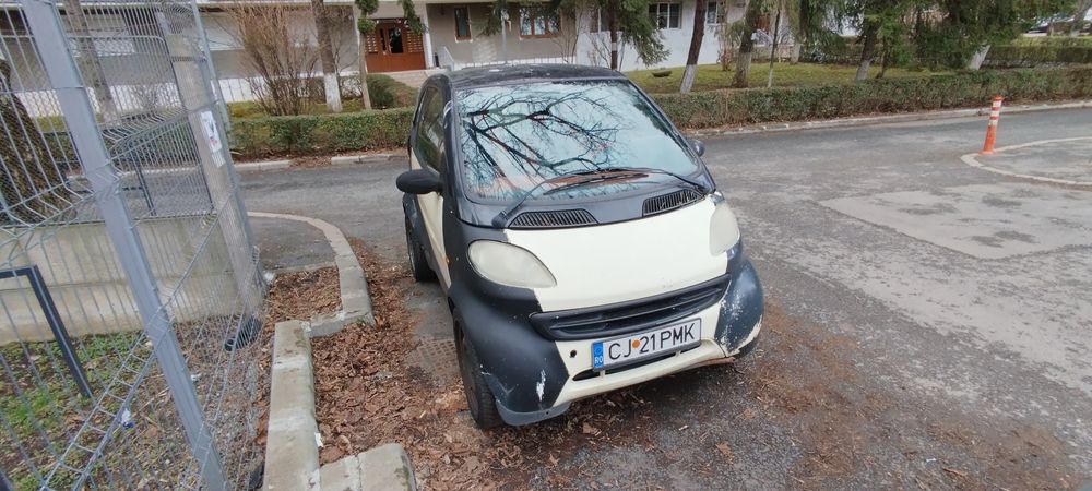 Se vinde Smart City-coupe