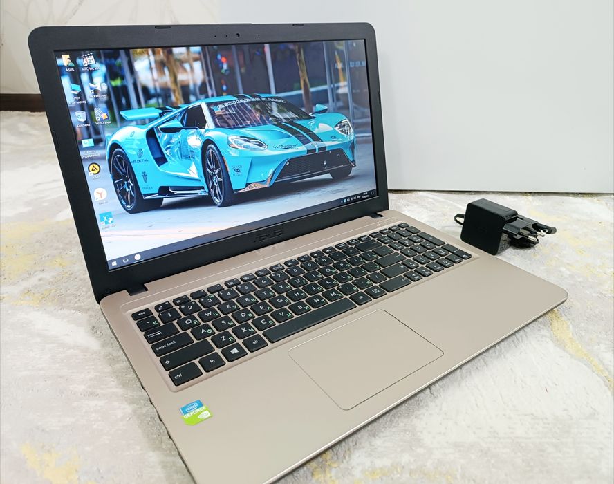 Ноутбук ASUS VivoBook Windows 10.