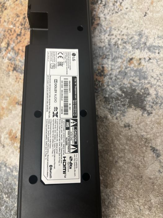 Срочно продается саундбар LG SN4