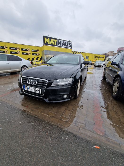 Vând Audi A4 2010
