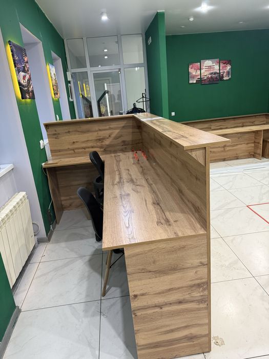 Продам ресепшен новый