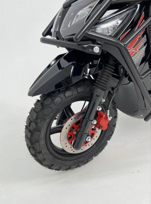 Скутер KMD Samurai 150 черный, белый
