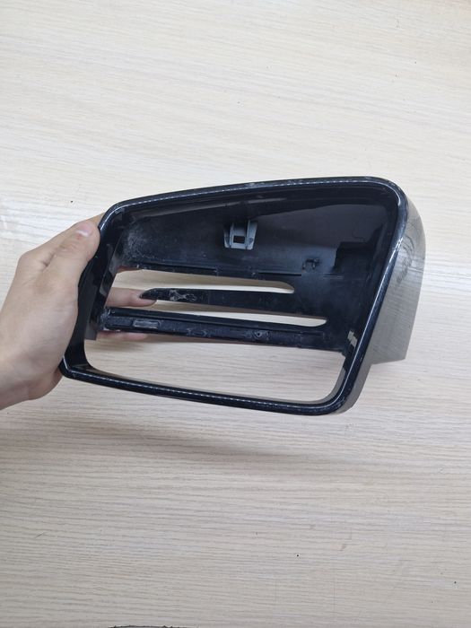 Левый корпус w221 или w222