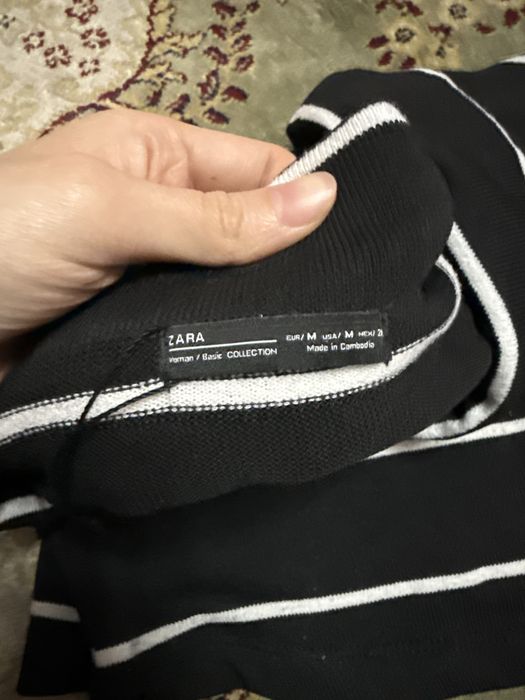 Кофта с открытыми плечами