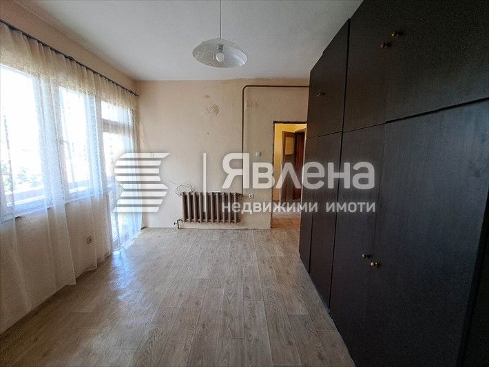 Дава се под наем Етаж от къща в Ямбол, Боровец - 80 кв.м за 255 € - Снимка #9