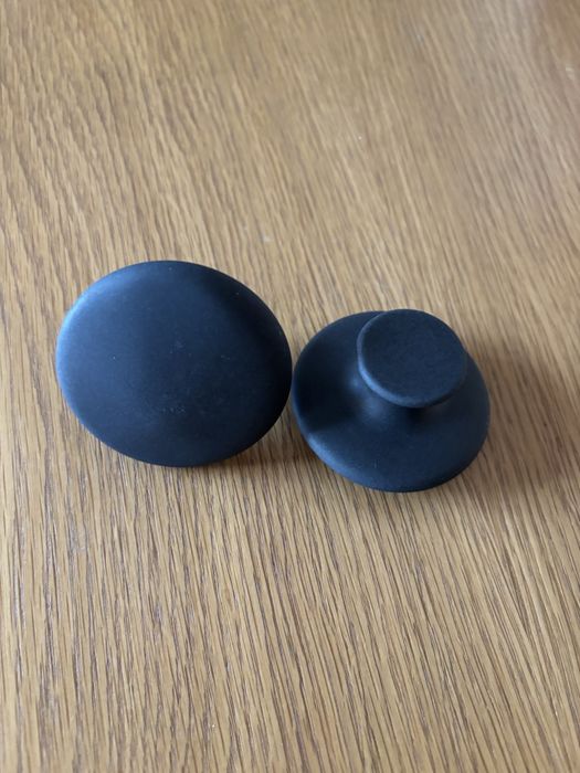 Гуа ша гъби от черен вулканит за масаж