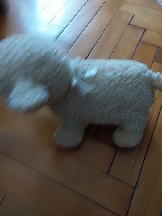 Плюшена играчка овца