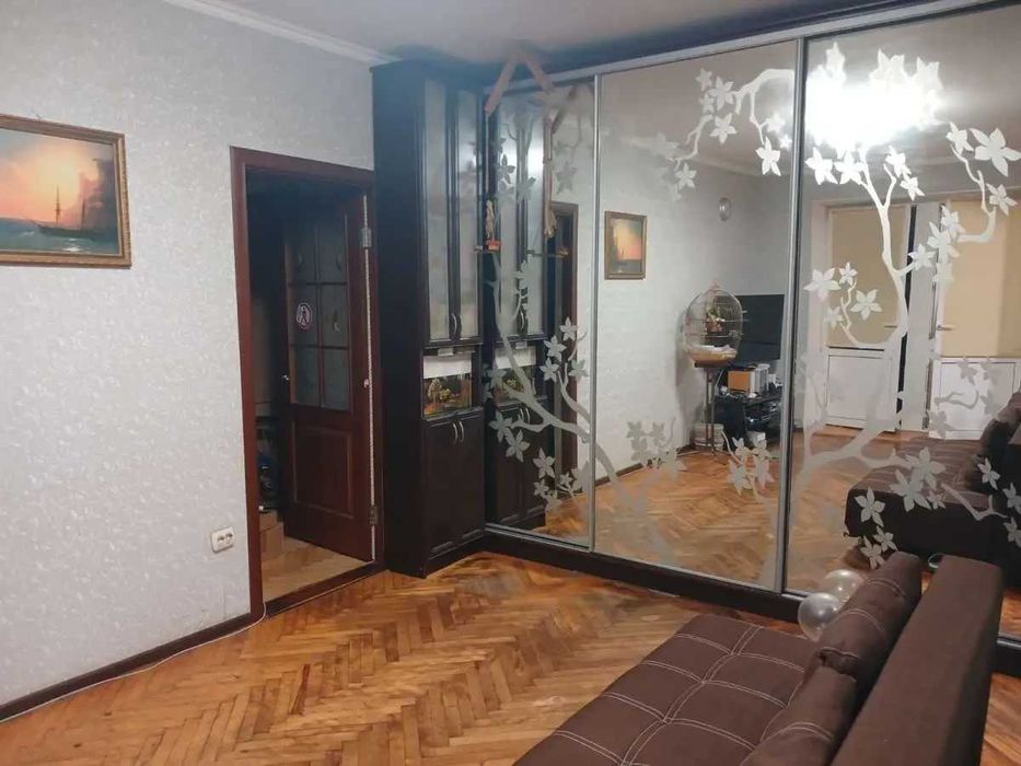 Двустаен имот в кв.Люлин 2