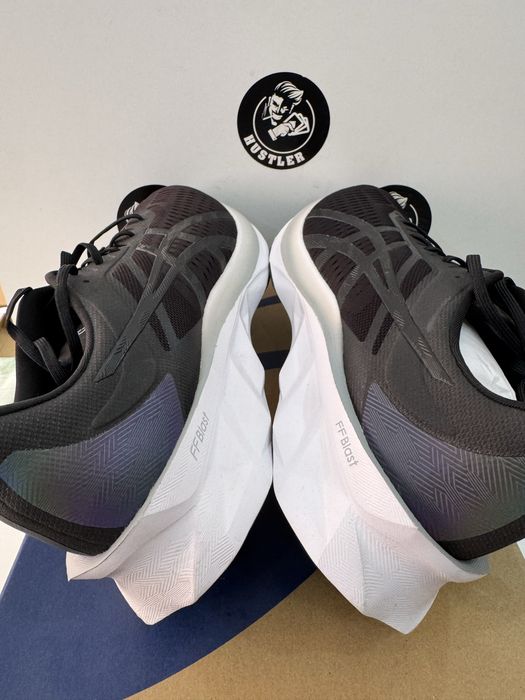 Asics NOVABLAST .Номер 49