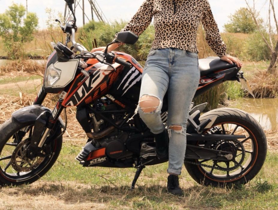 KTM Duke 125 cc ,anul 2012  nu pornește