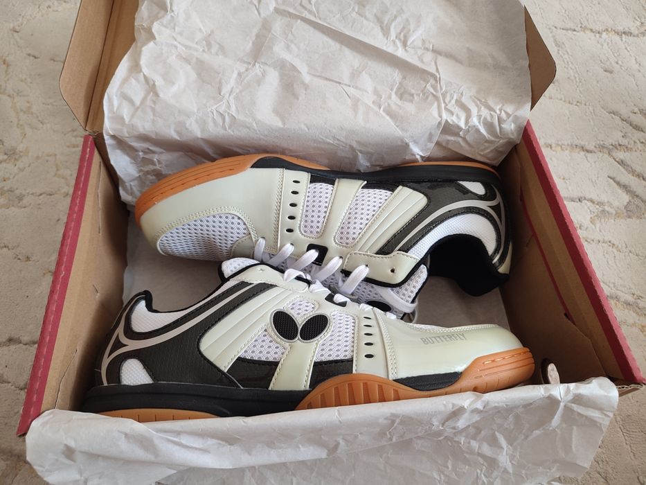 Кроссовки для настольного тенниса