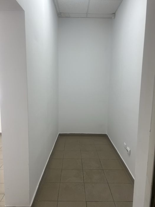 Spatiu comercial