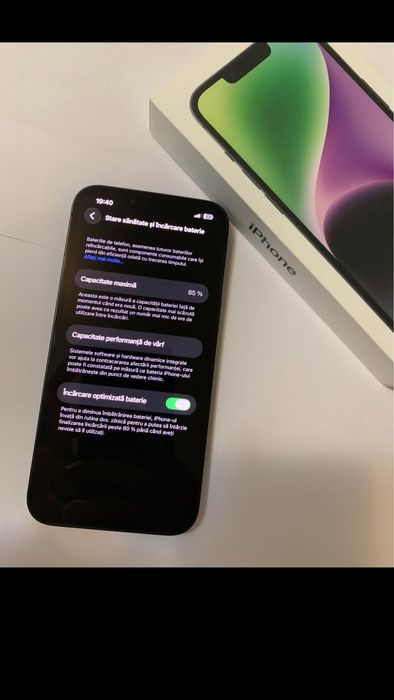Vând iphone 14 Negru