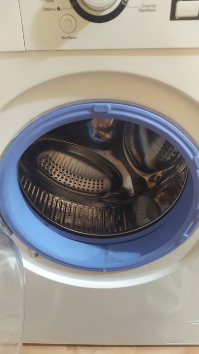 Стиральная машинка автомат