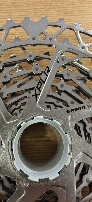 НОВА Венец касета Sram XPLR XG-1231 12ск 11/44T