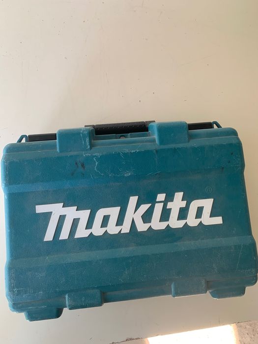 Зарядно с куфар Оригинал