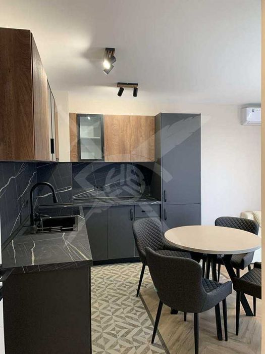 Двустаен апартамент - м-т Пчелина - 181174