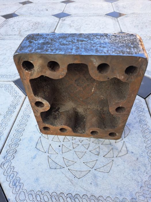 Крышка насоса высокого давления