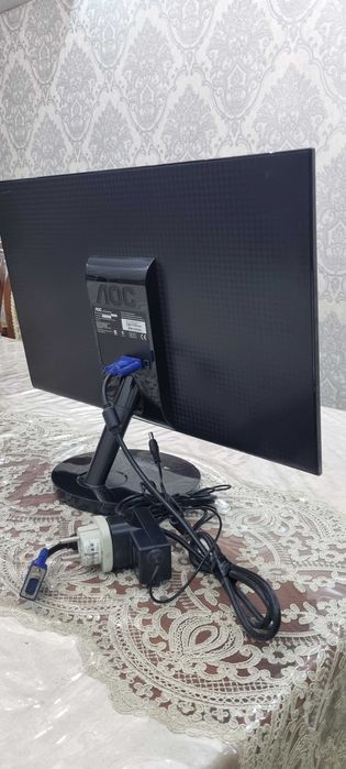 Продам монитор в отличном состояние.