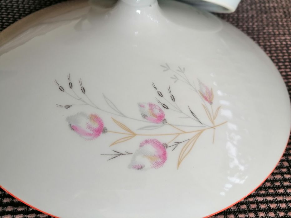 Супник  на  "китка " от 60-те