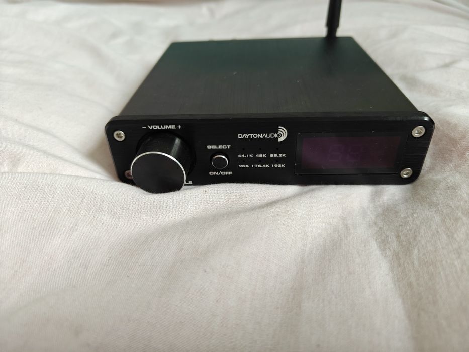 Amplificator Daytonaudio defect