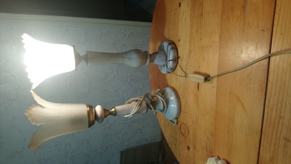 Лот мраморни лампи