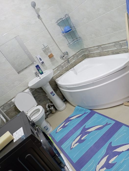 Квартира новая с ремонтом и техникой в шикарном расположение