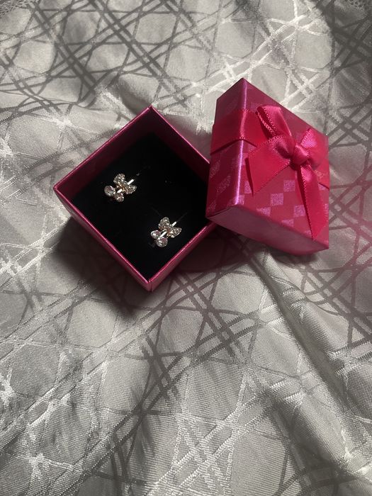 Серьги бижутерия