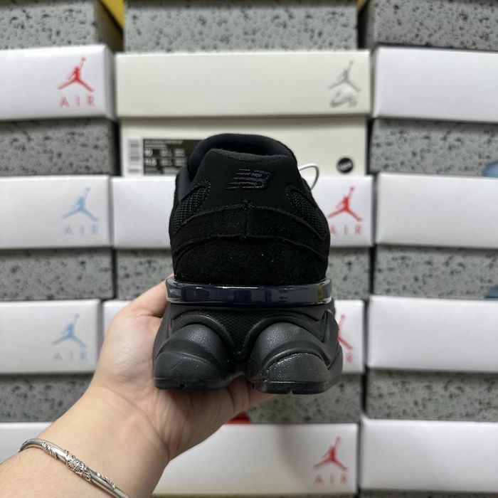 New Balance 9060 Triple Black U9060BPM