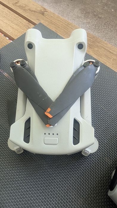 Drona Dji mini 3 pro