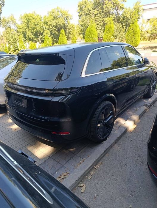 LI 9ultra restayling kofe salon faqat telefonga ulanmidi