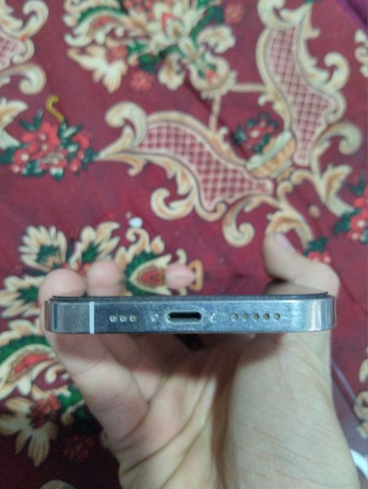 Ayfon 12 pro 256 Xotirasi