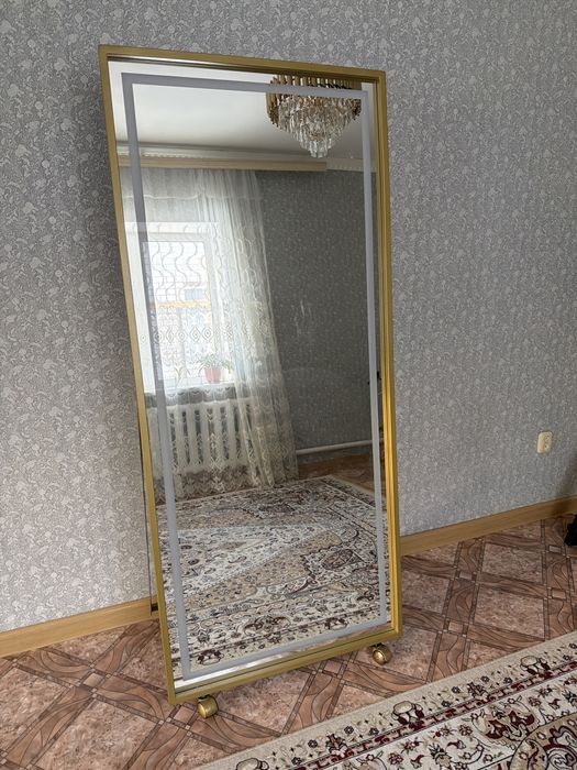 Стояший зеркал 200см