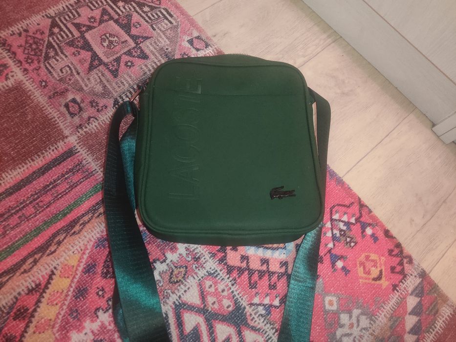 Продам барсетки новая 7000